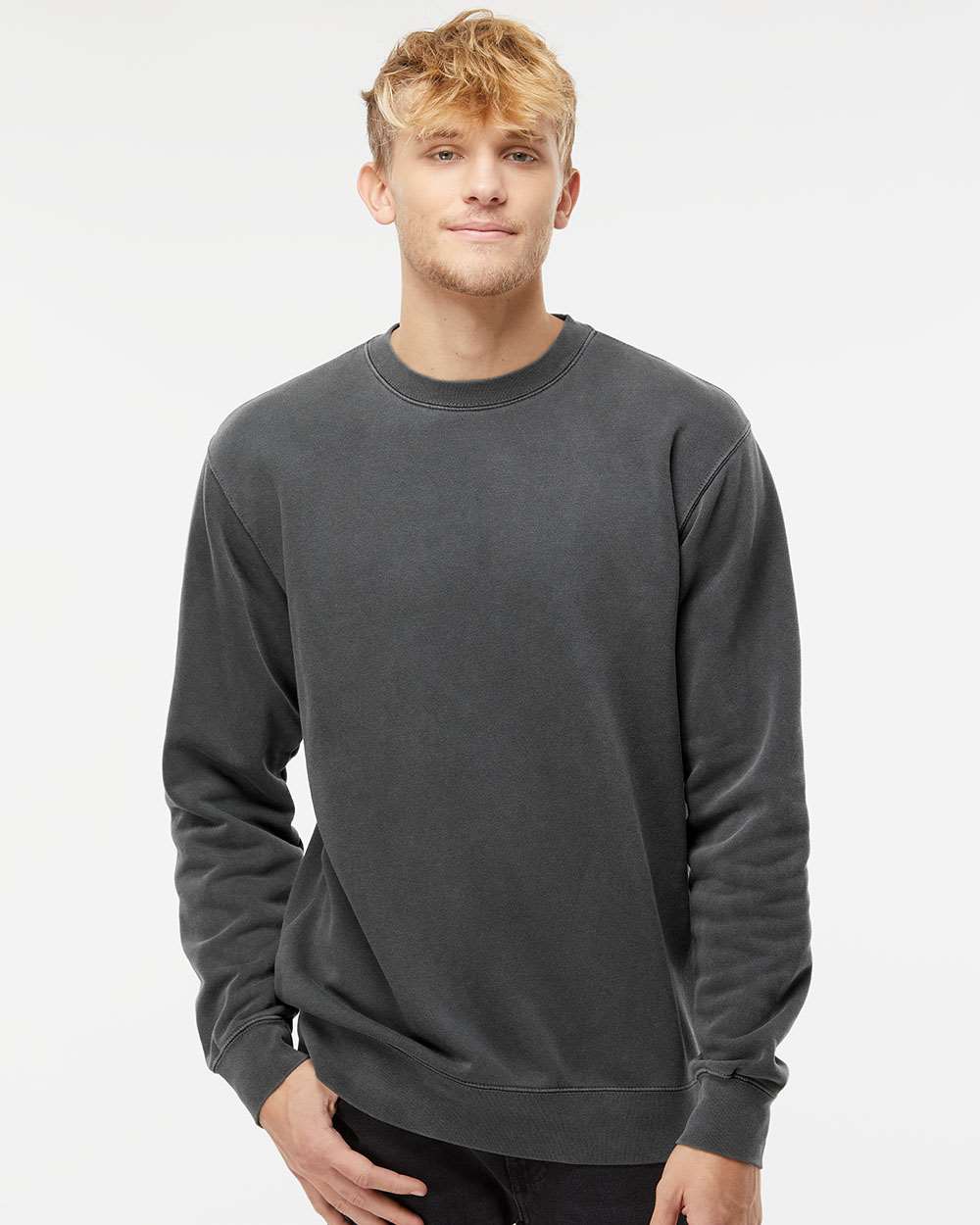 Independent Trading Unisex Midweight Pigment-Dyed Crewneck Sweatshirt PRM3500